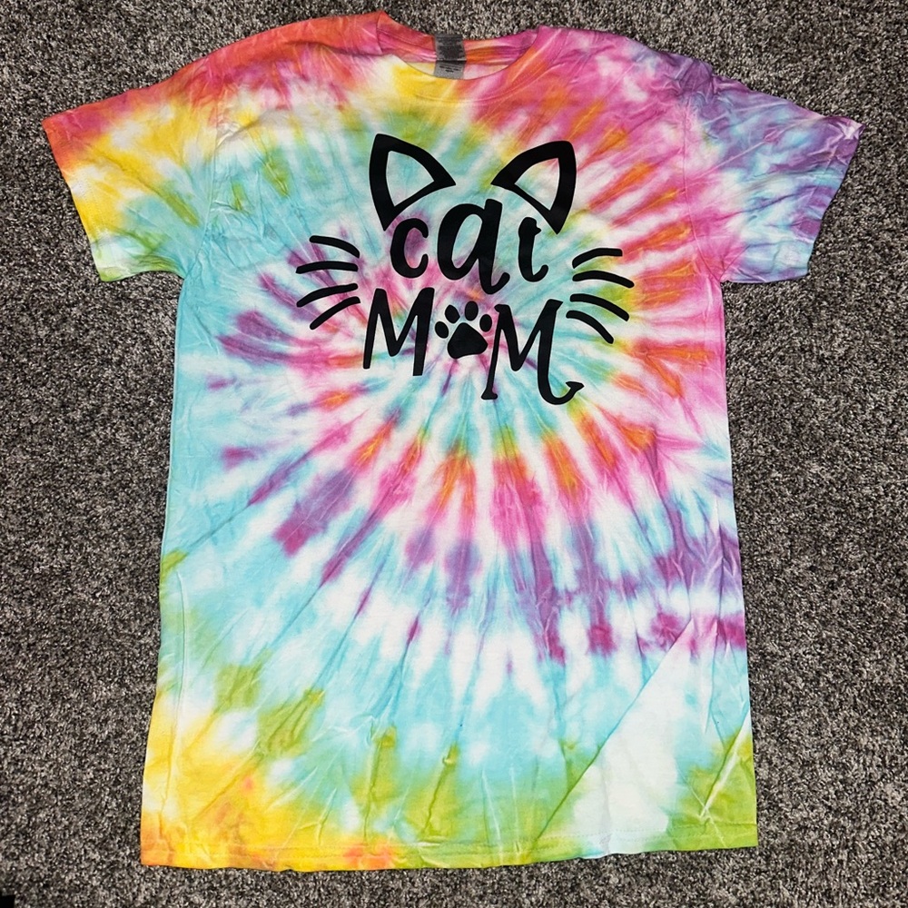 Graphic tee